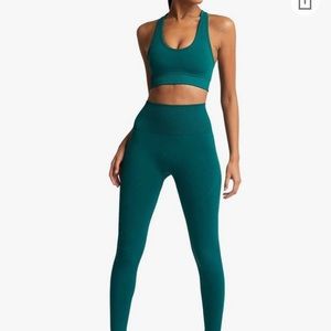Emerald green workout set NWOT